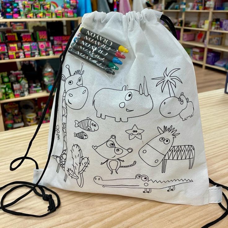 Pinta tu mochila/Paint your bag 3,50€